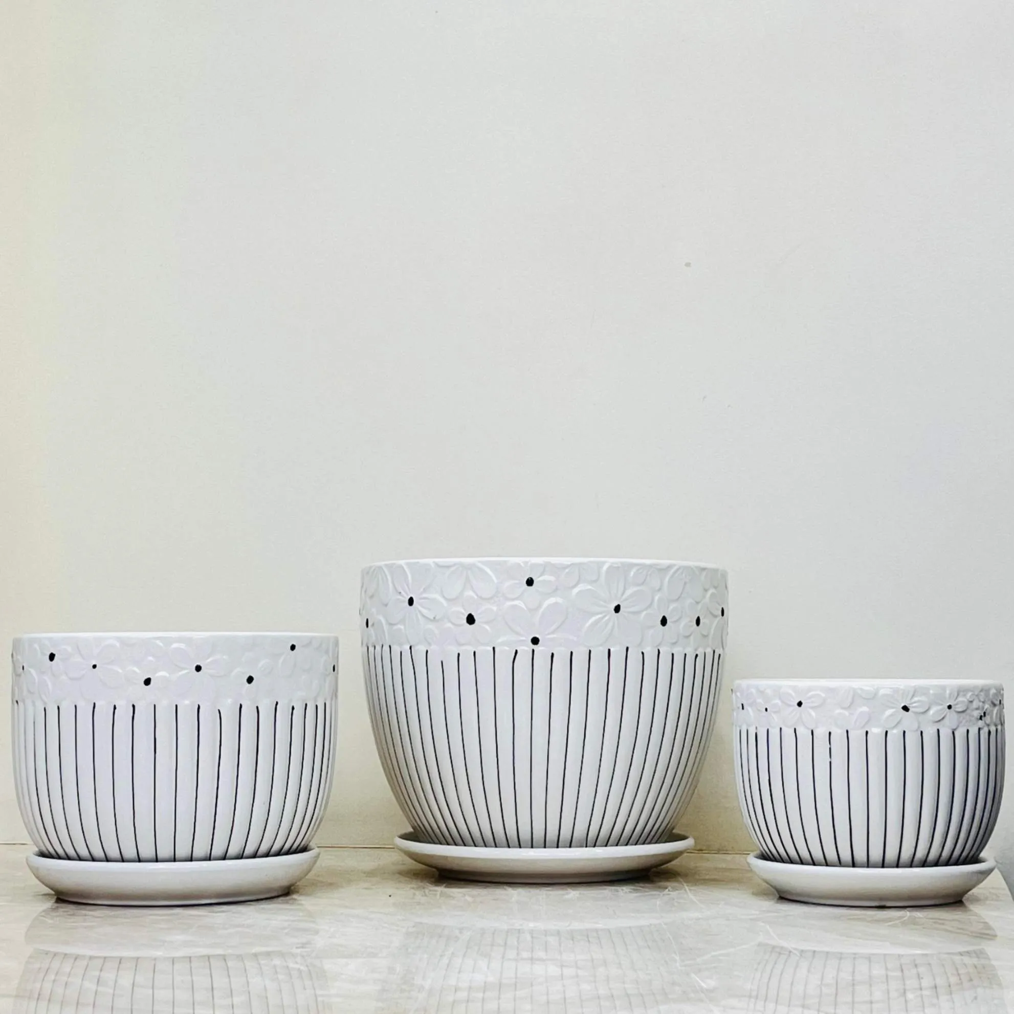 Floral Textured White Ceramic Pot Set with Striped Pattern (Set Of 3)