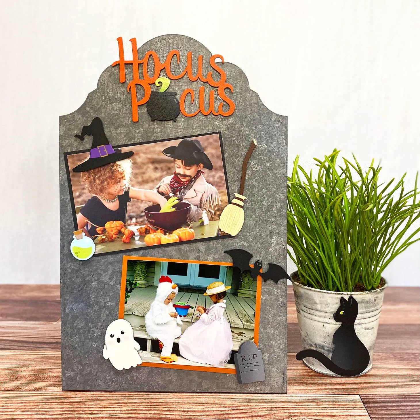"Hocus Pocus" w/ Cauldron Magnet