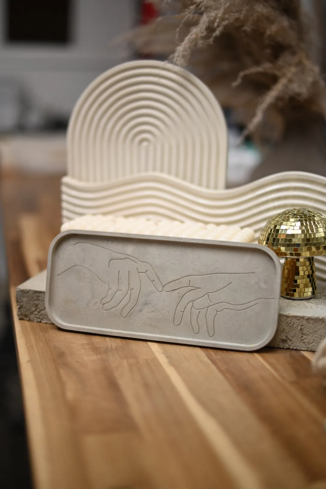 "Louvre Plate"  Concrete Decor Collection