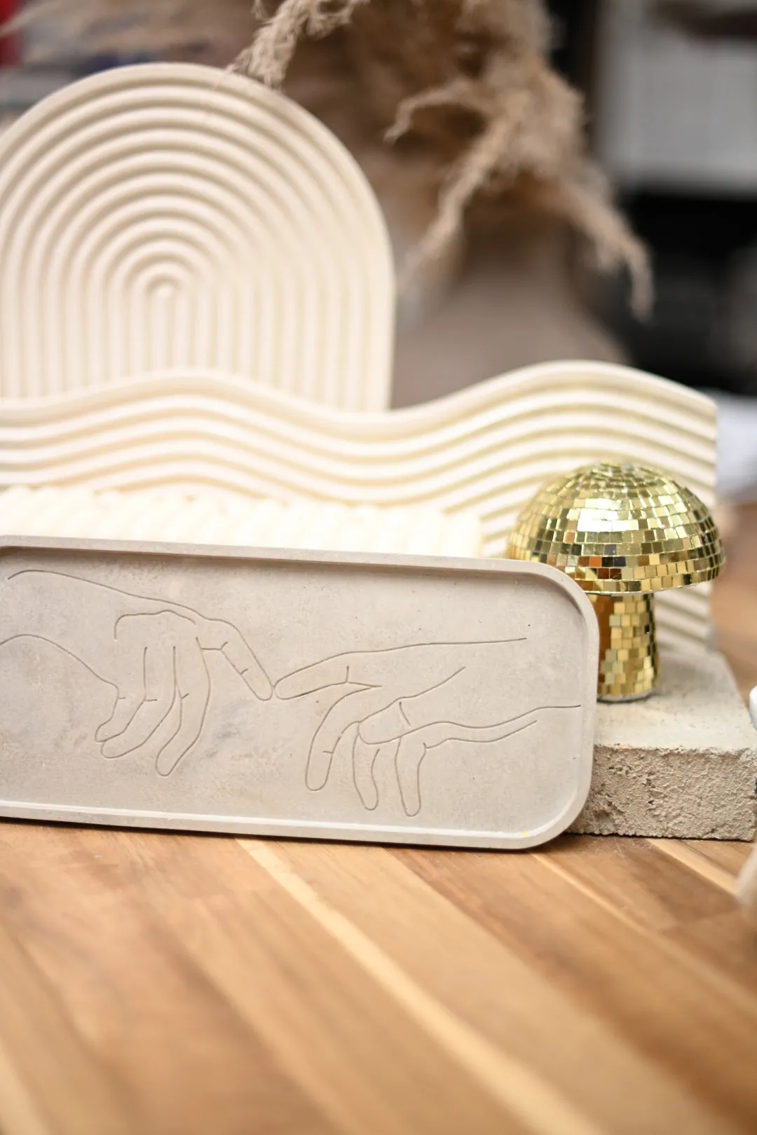 "Louvre Plate"  Concrete Decor Collection