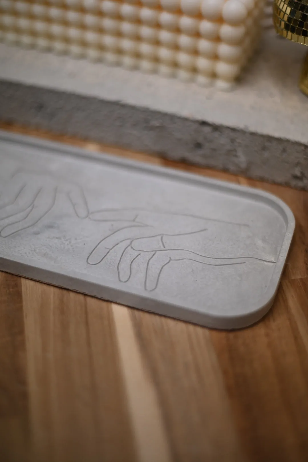 "Louvre Plate"  Concrete Decor Collection