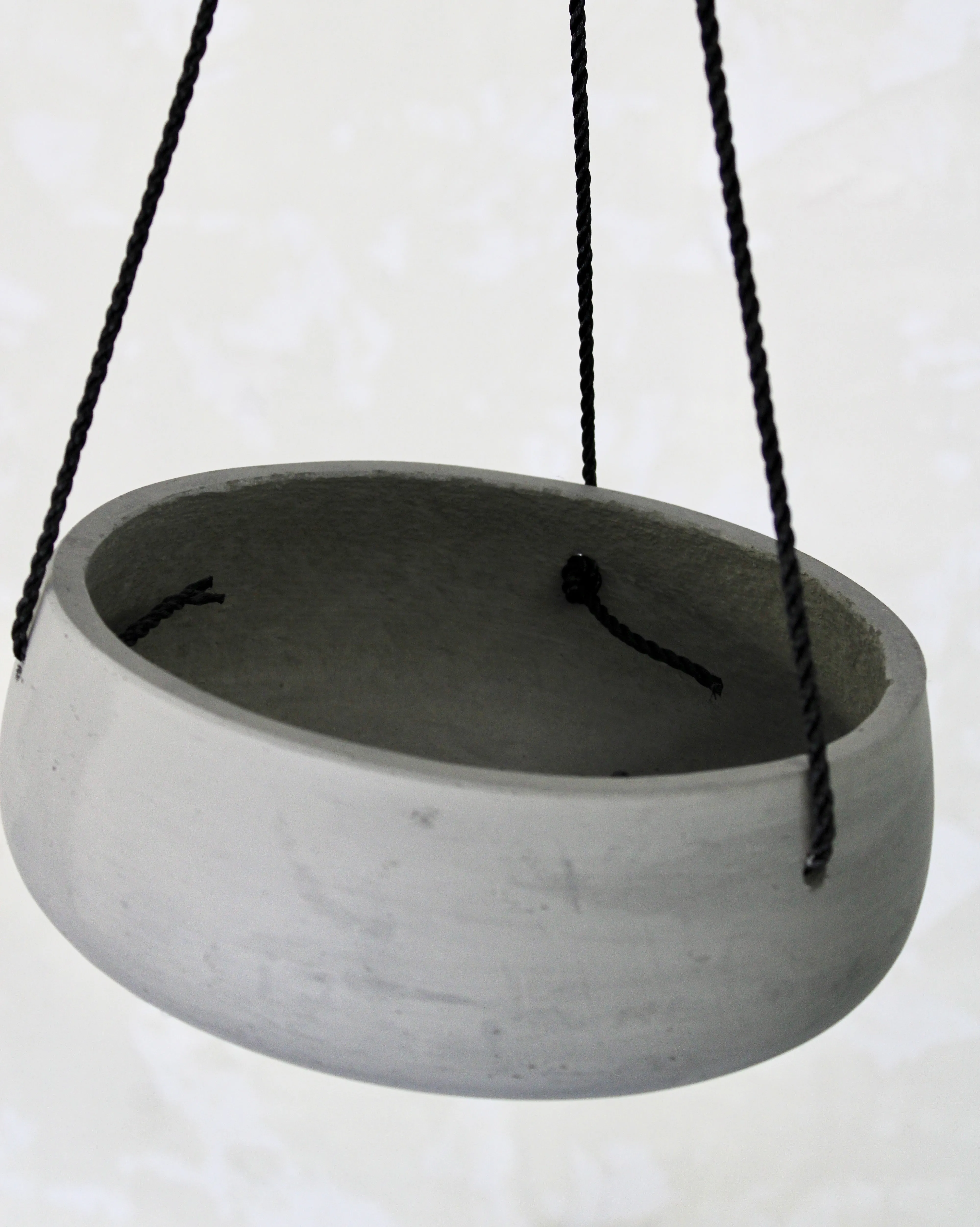 Ro-Cement Hanging Pot