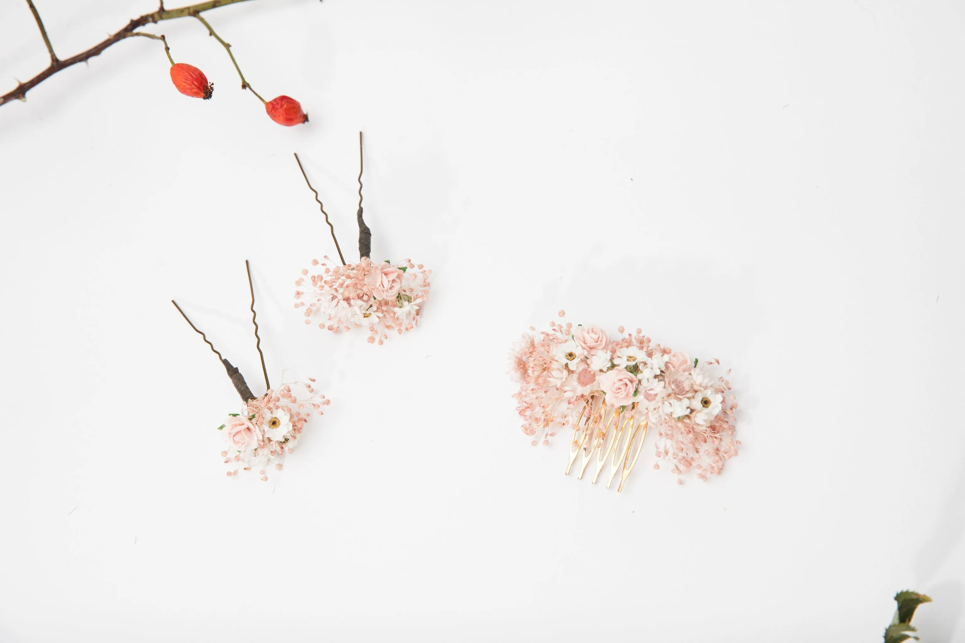 Romantic dried flower comb and pins
