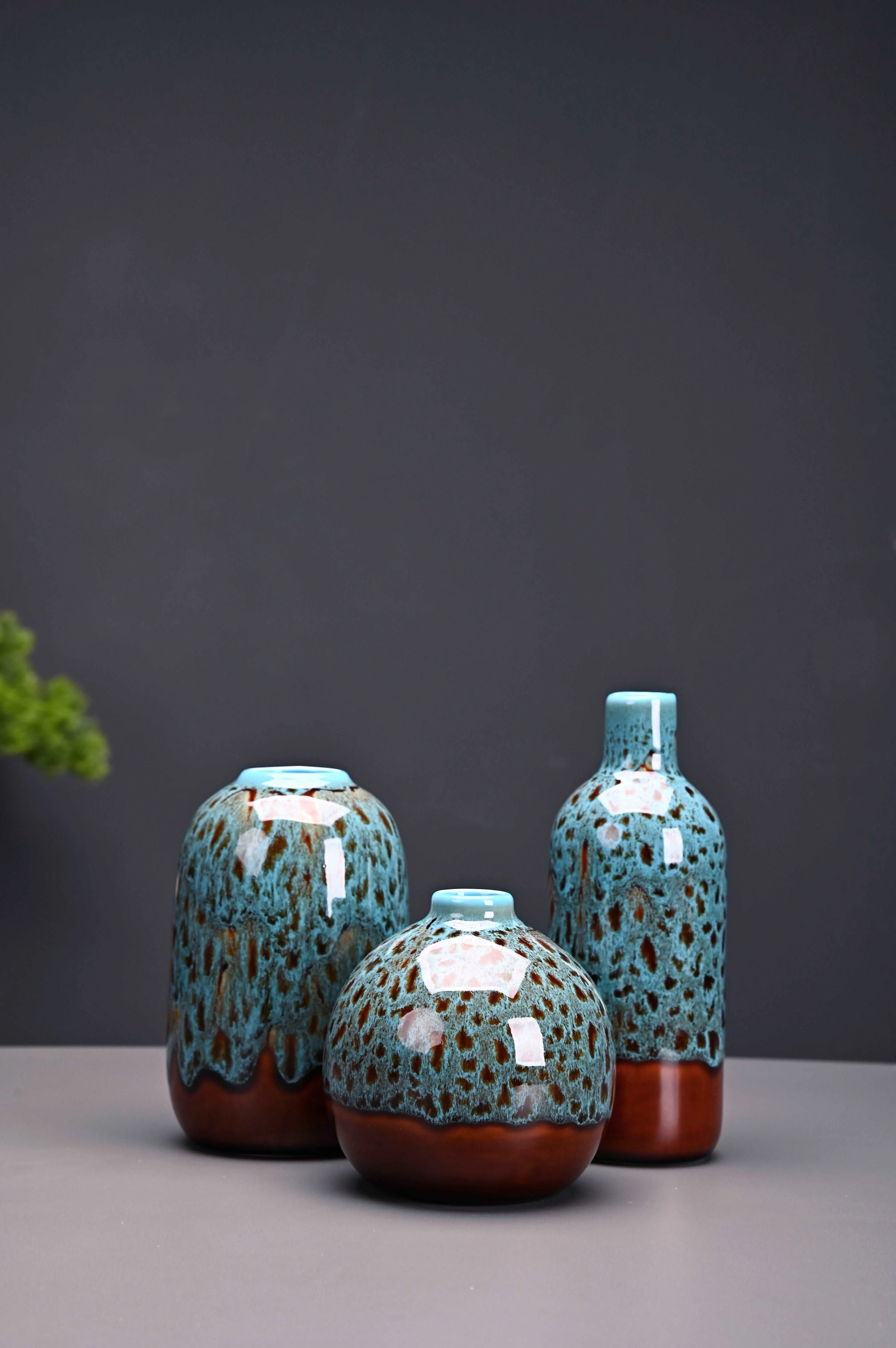 Warmth and Comfort in Every Detail: Handcrafted Ceramic Vase ( Set of 3 )
