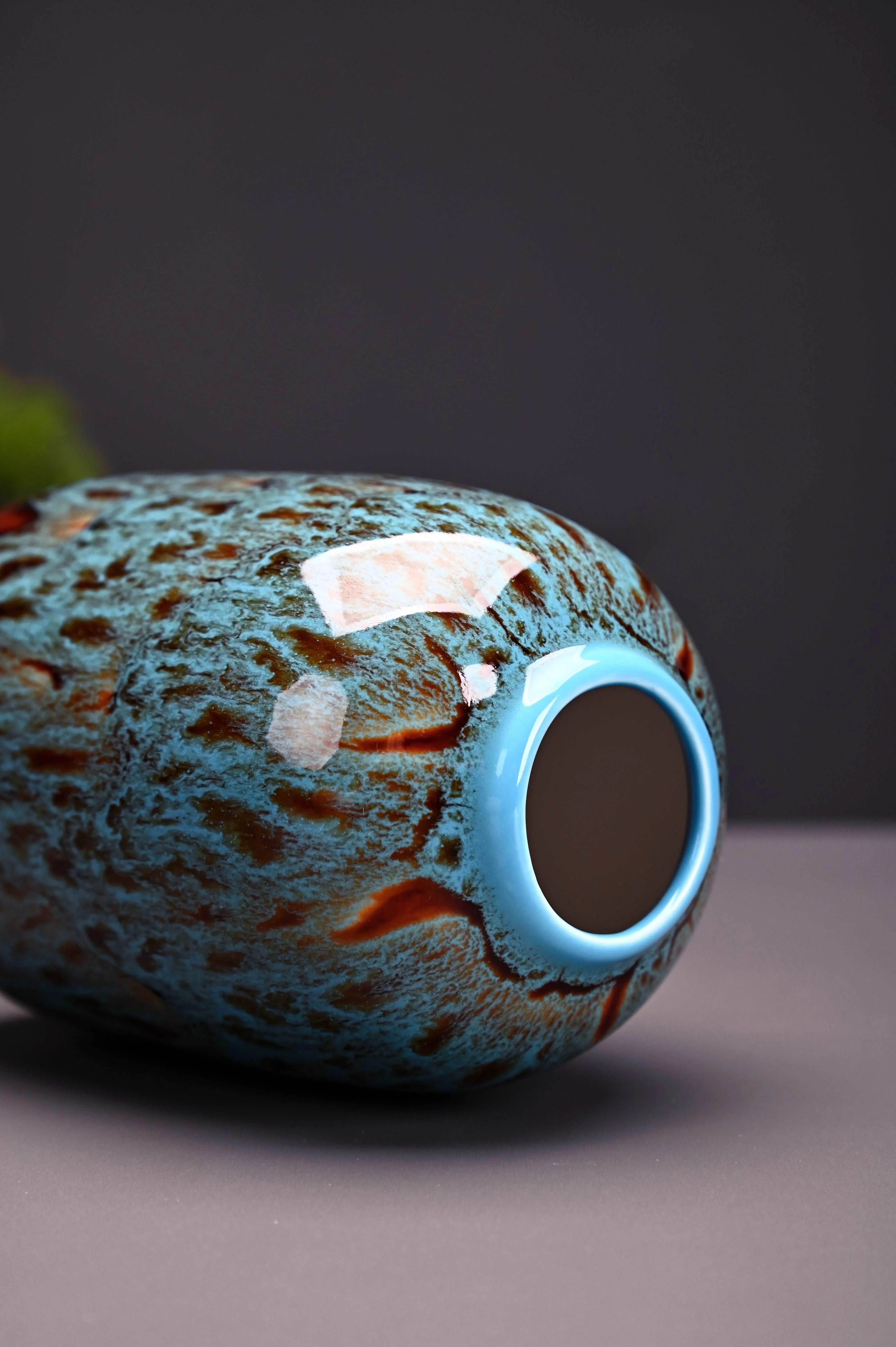 Warmth and Comfort in Every Detail: Handcrafted Ceramic Vase ( Set of 3 )