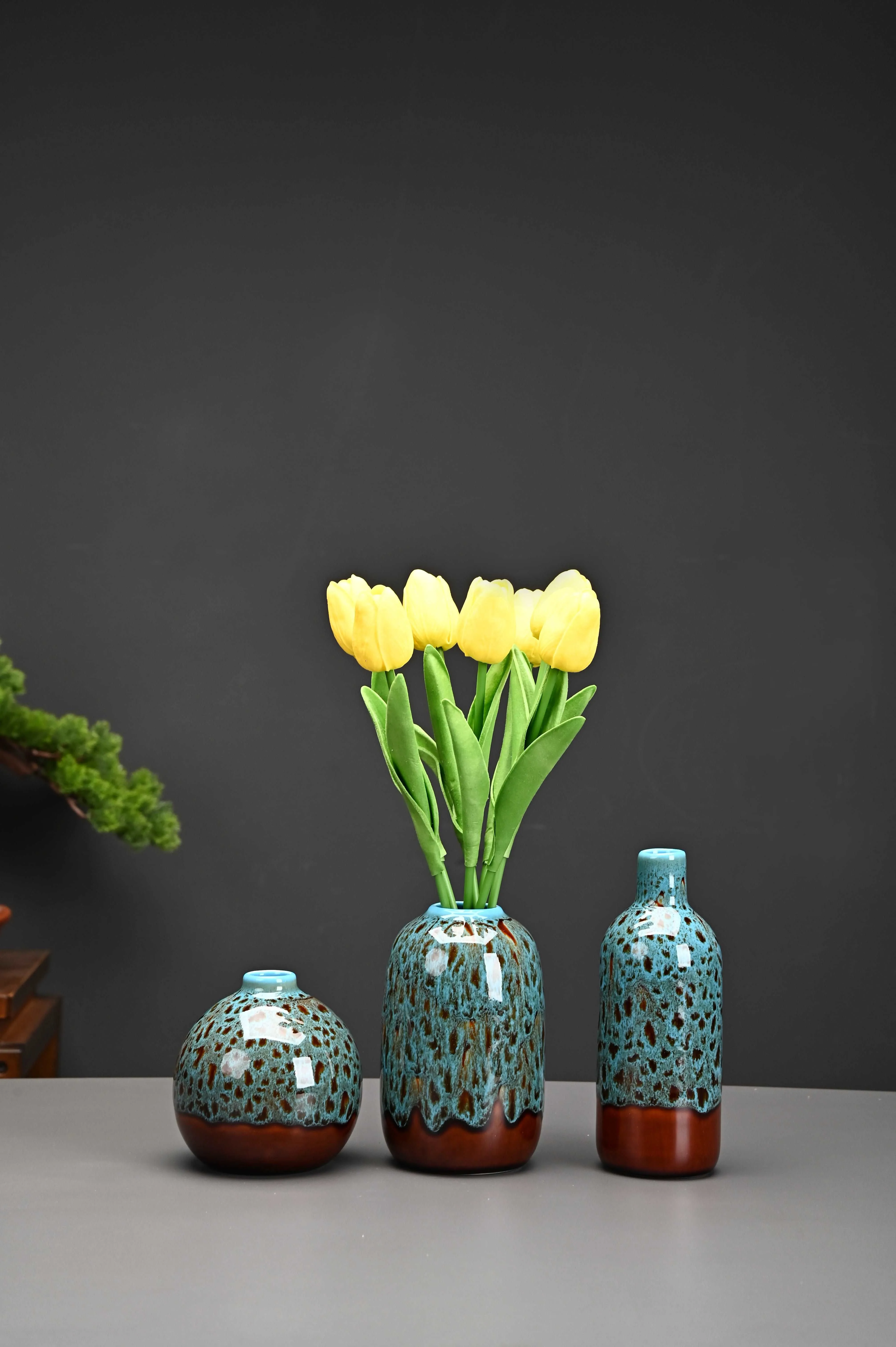 Warmth and Comfort in Every Detail: Handcrafted Ceramic Vase ( Set of 3 )